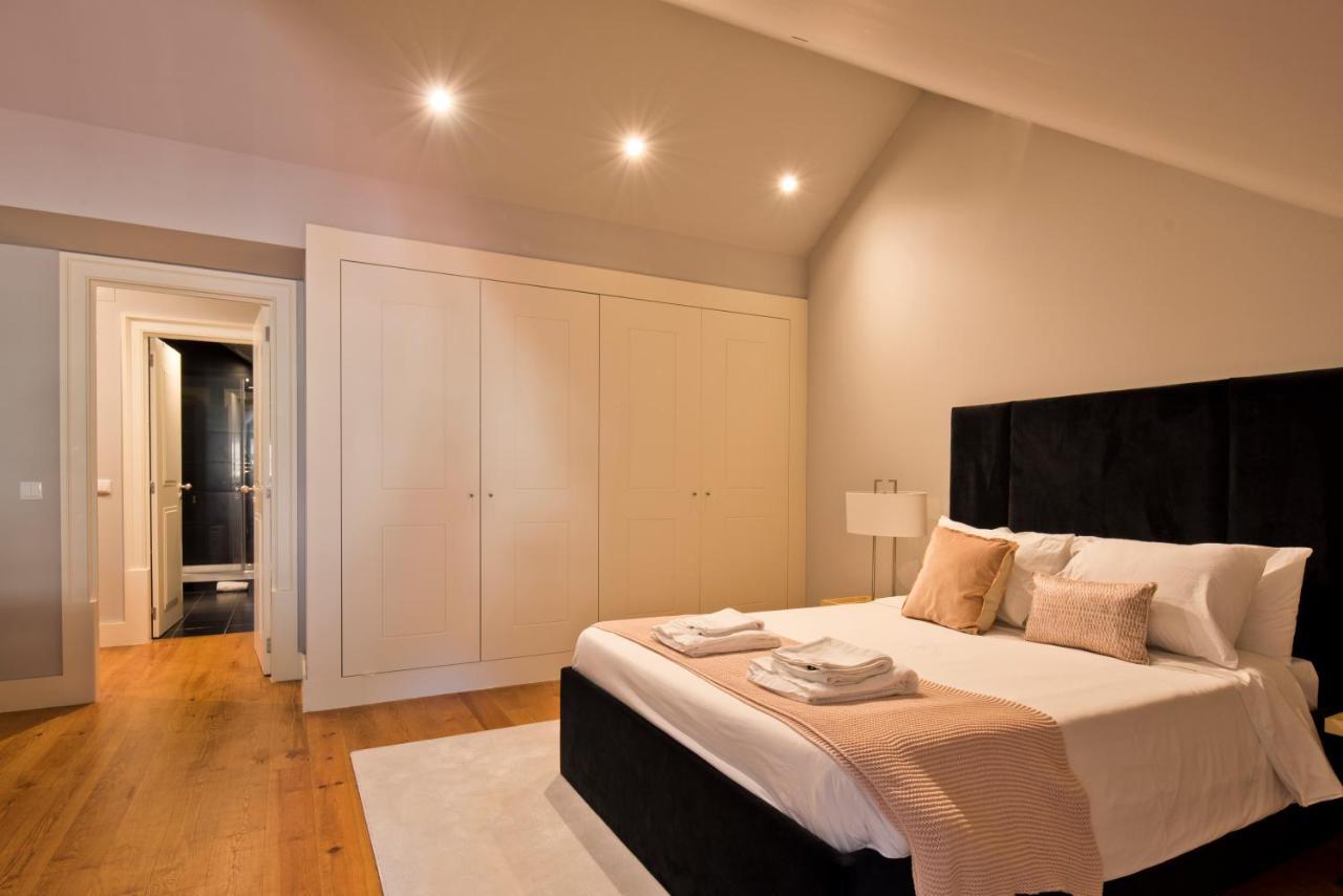 Iconic & Elegant Design 2 Bedroom Apt By Fs
