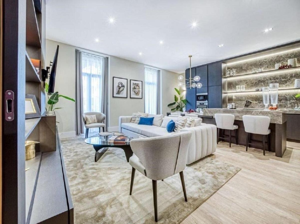 Stunning Near Avenue Liberdade Apartamento