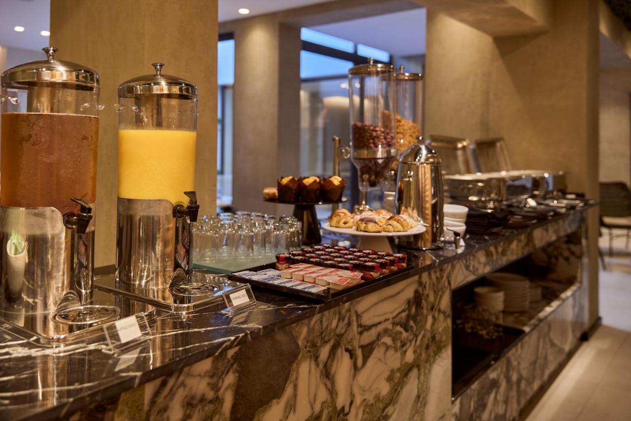 Omid Saldanha Hotel 4*