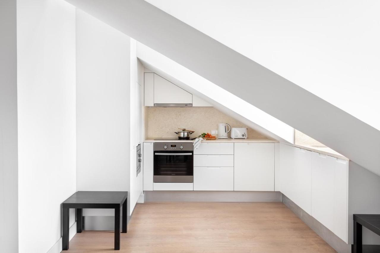 Joivy Modern Flat With River View Near Bica Elevator Apartamento Lisboa