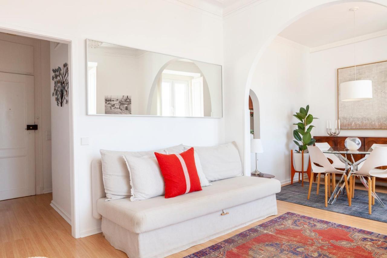 Alfama Amazing Scenic River And View Charming With 2 Bedrooms And Ac 19th Century Building Apartamento
