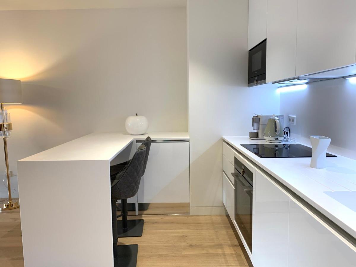 New!! Luxury Avenida Da Liberdade Flat- With Rooftop And Pool Apartamento Lisboa