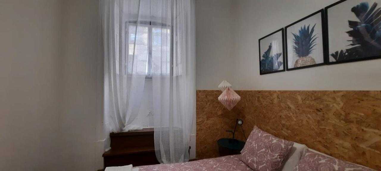 Sunny Terrace Apt, Close To Downtown! 2 Bedroom Flat