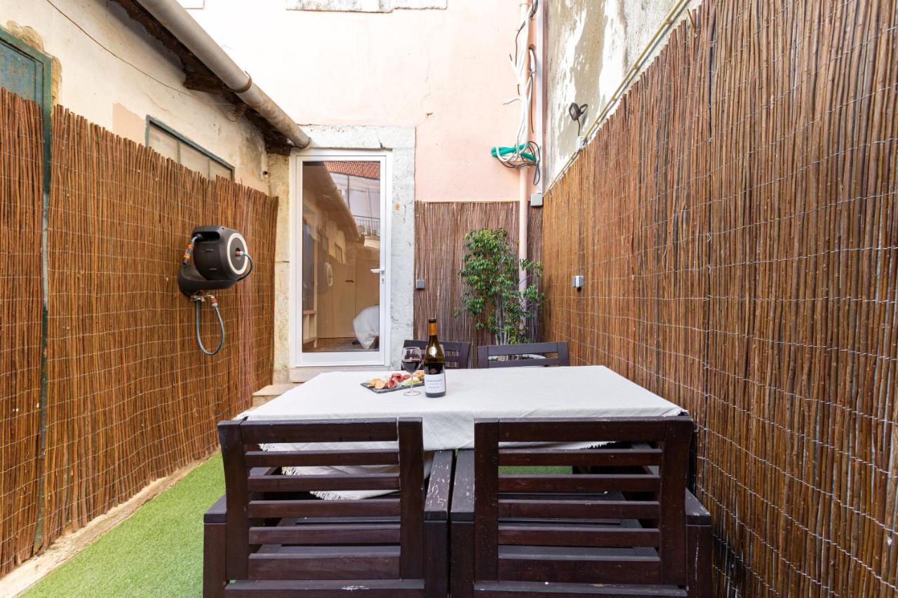 Apartamento Bairro Alto Bronze Of Art