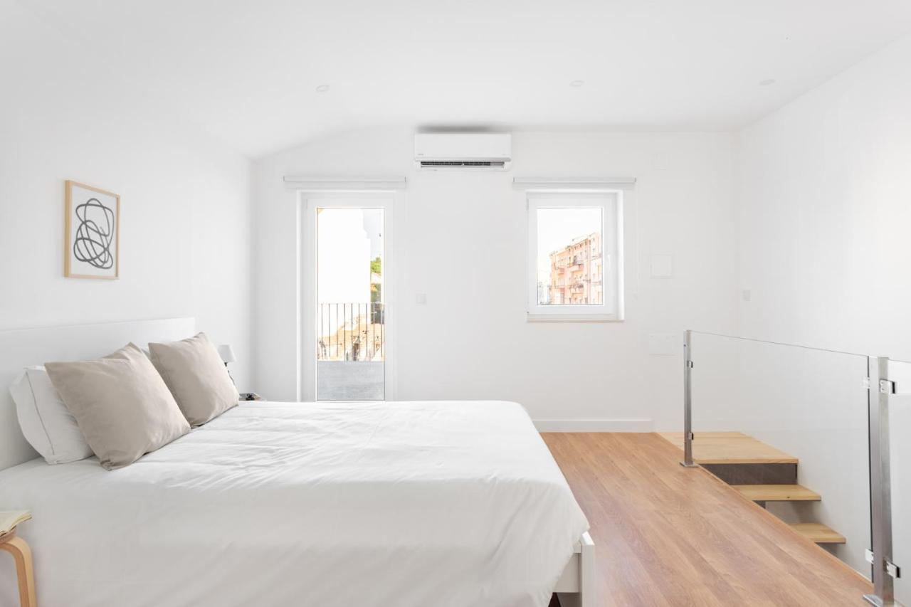 Apartment Altido Modern 2-level Flats Near Ajuda Palace Lisbon