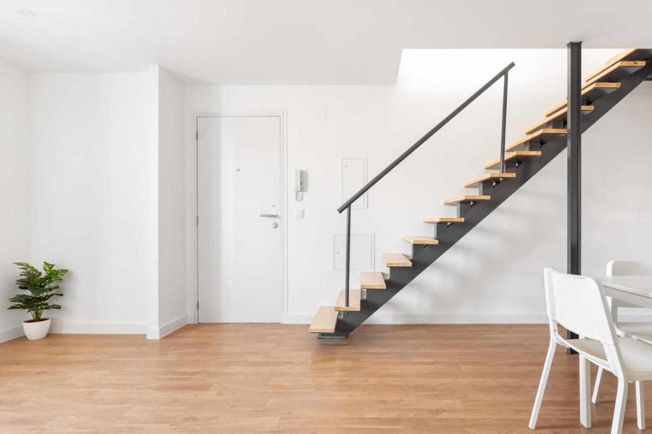 Apartment Altido Modern 2-level Flats Near Ajuda Palace Lisbon