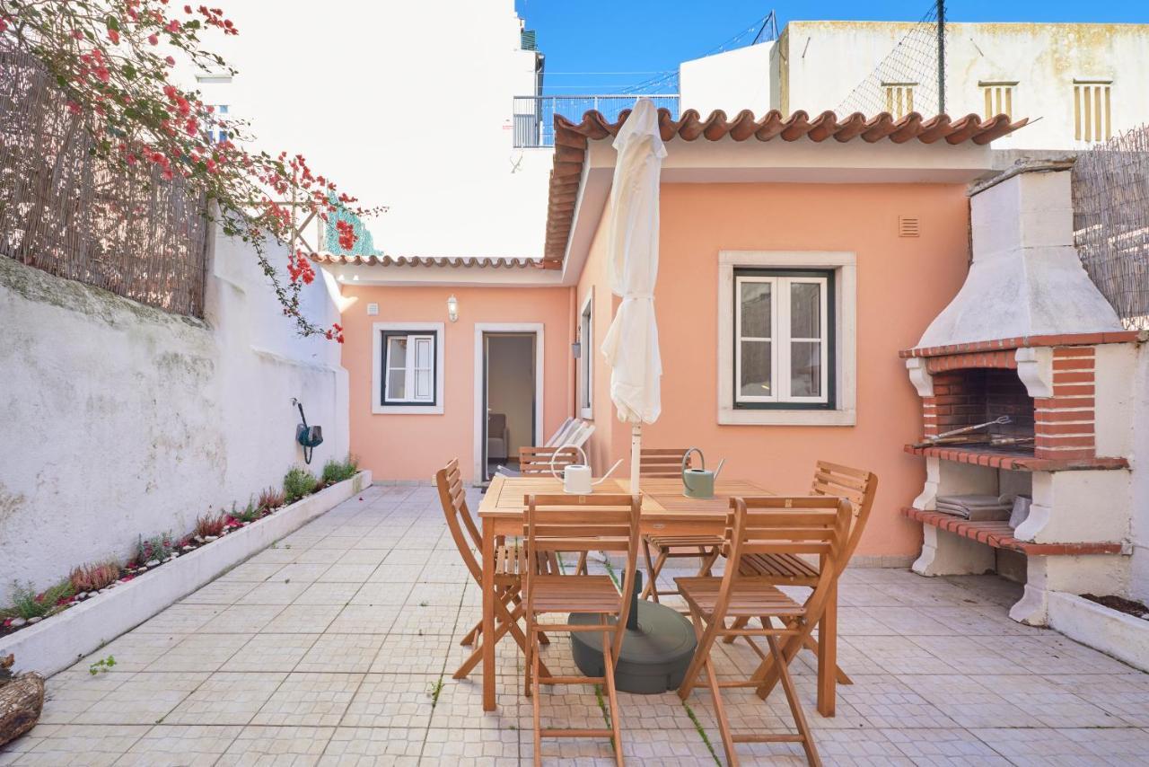 Amazing Terrace And Riverview In Historical Apartamento *