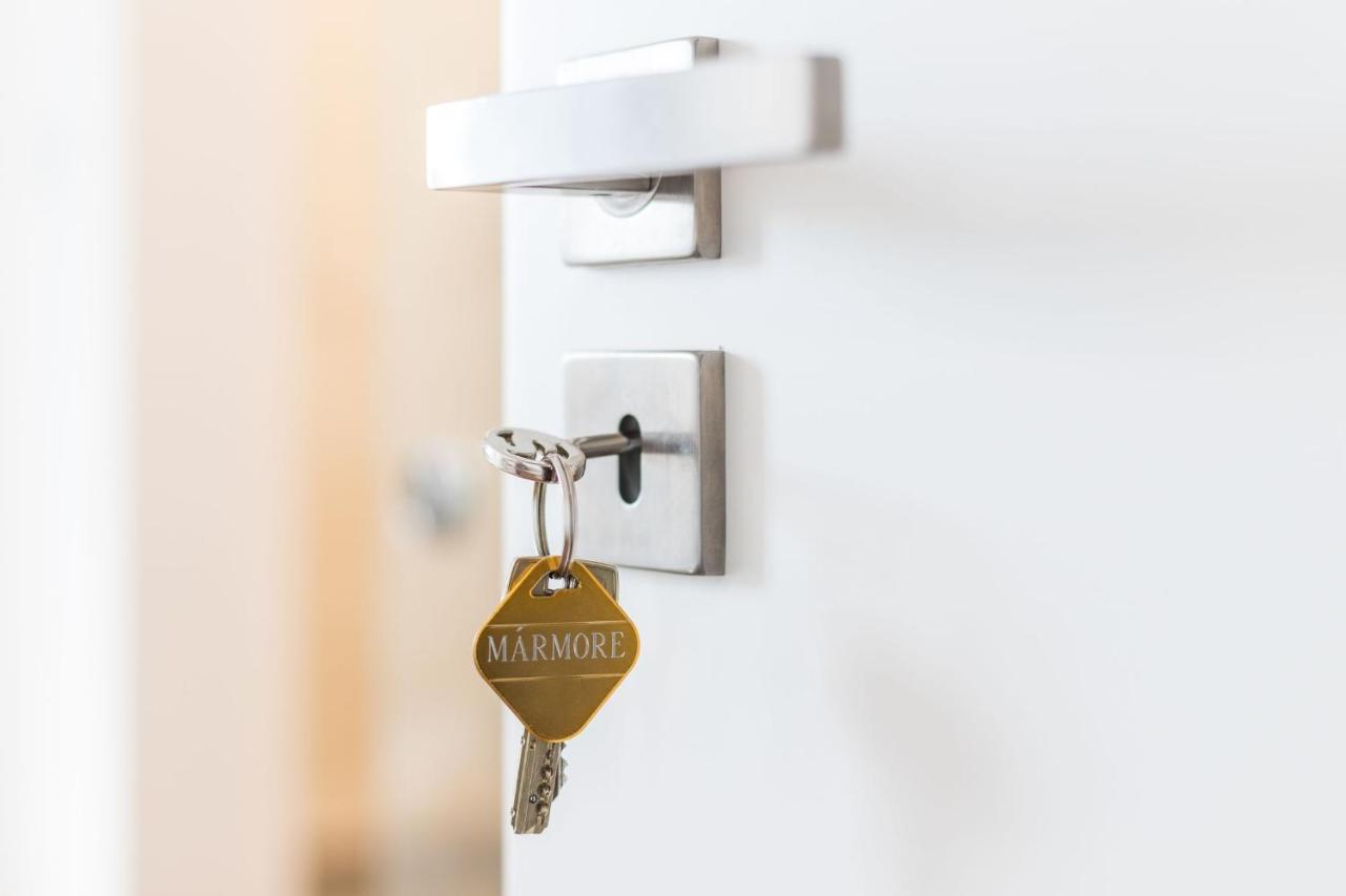 Apartment Airport Suites *