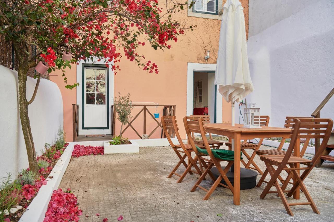 Amazing Terrace And Riverview In Historical Apartamento *