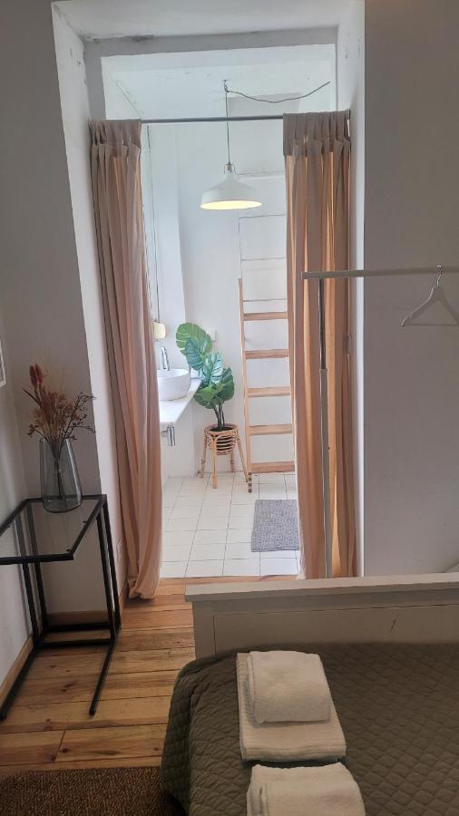 Tiny With Private Bathroom - Bairro Alto * Lisboa