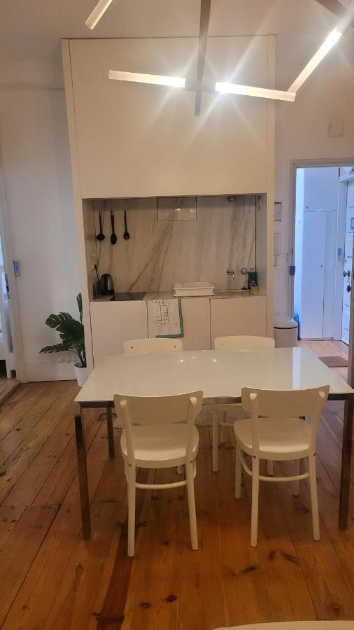 Casa de hóspedes Tiny With Private Bathroom - Bairro Alto