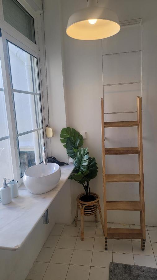 Casa de hóspedes Tiny With Private Bathroom - Bairro Alto