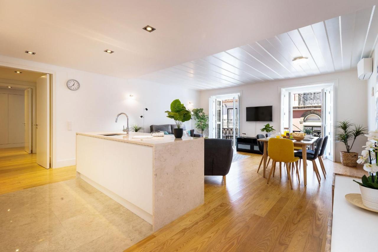 Stunning 2bdr In Chiado By Lovelystay Apartamento Lisboa