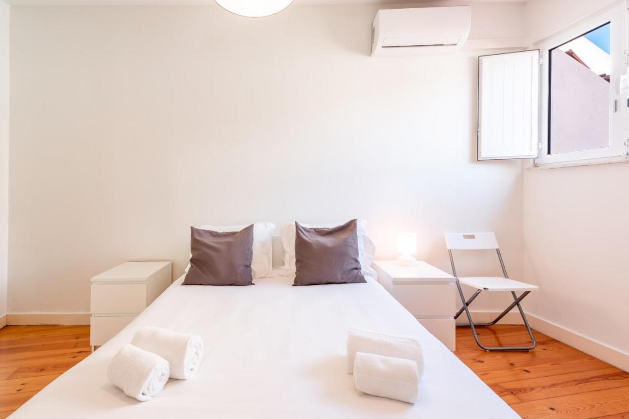 Guestready - Into Grace 7 *