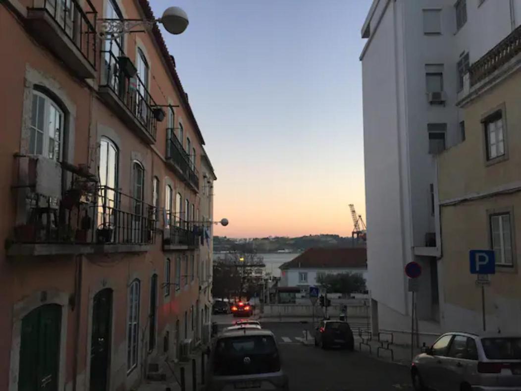 Olival Home- Feels Like * Lisboa
