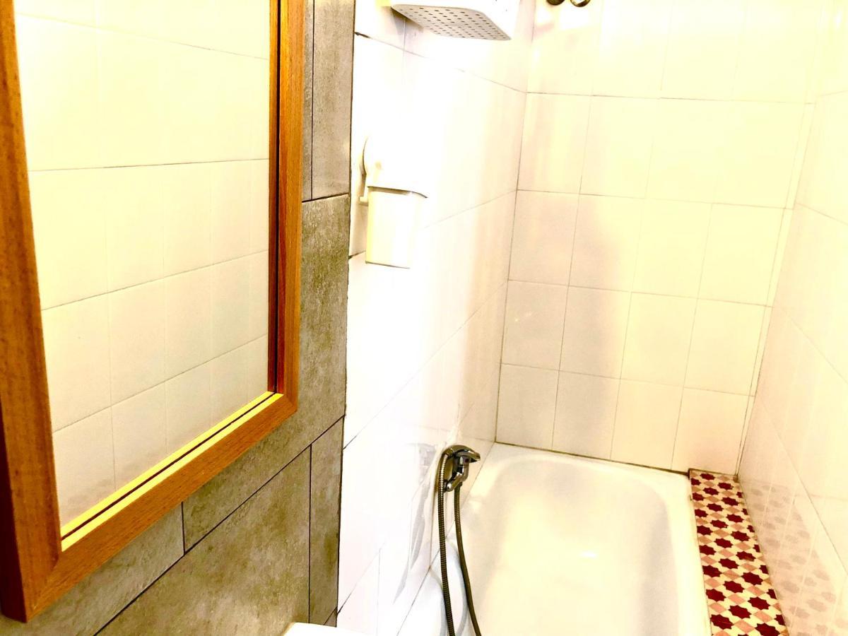 Sri-indo Guest house *