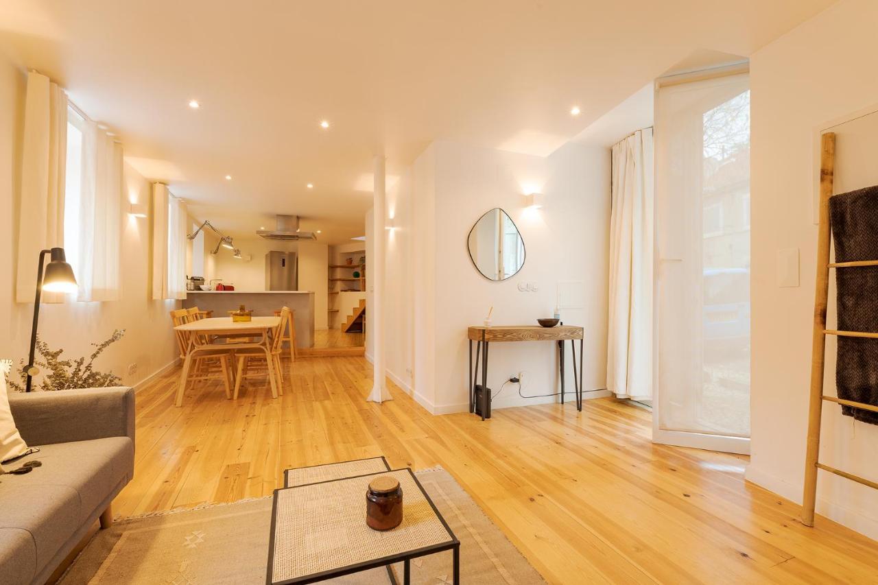 The Yellow House Spacious Duplex In Prazeres District Apartamento