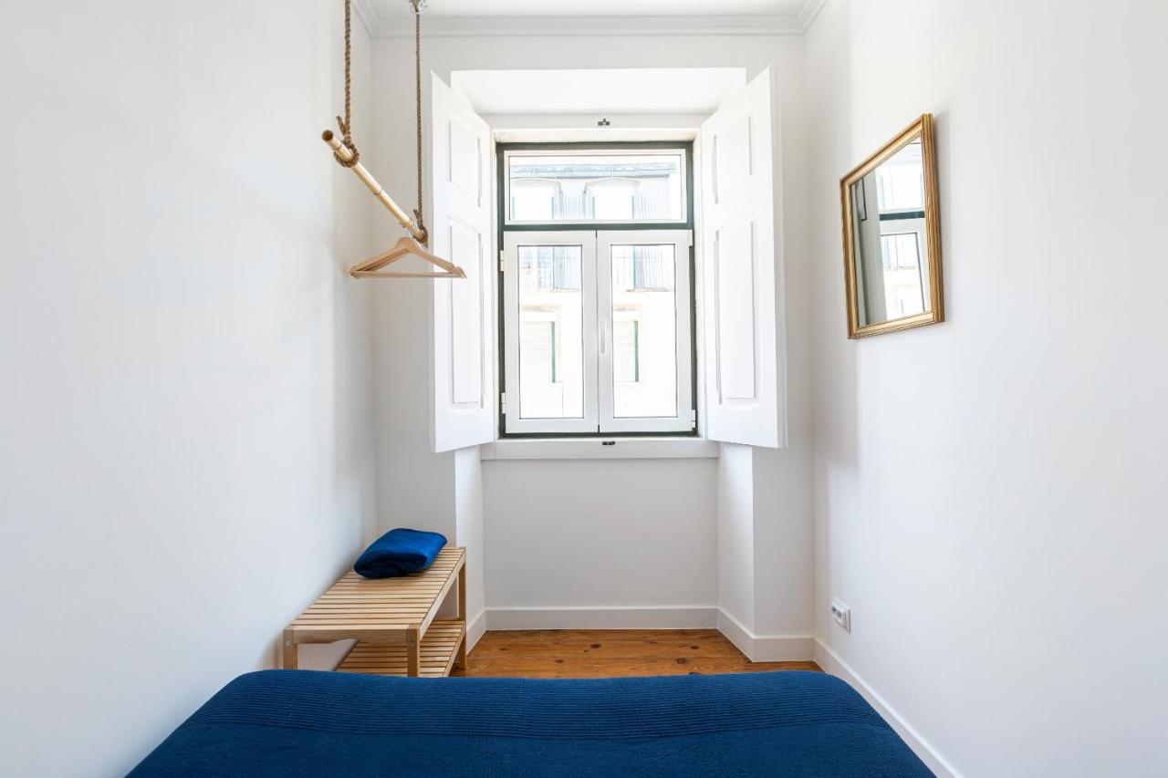Apartment White & Blue Vintage In Graca Lisbon