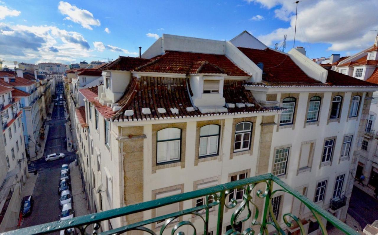Rustic View In Baixa By River Tagus