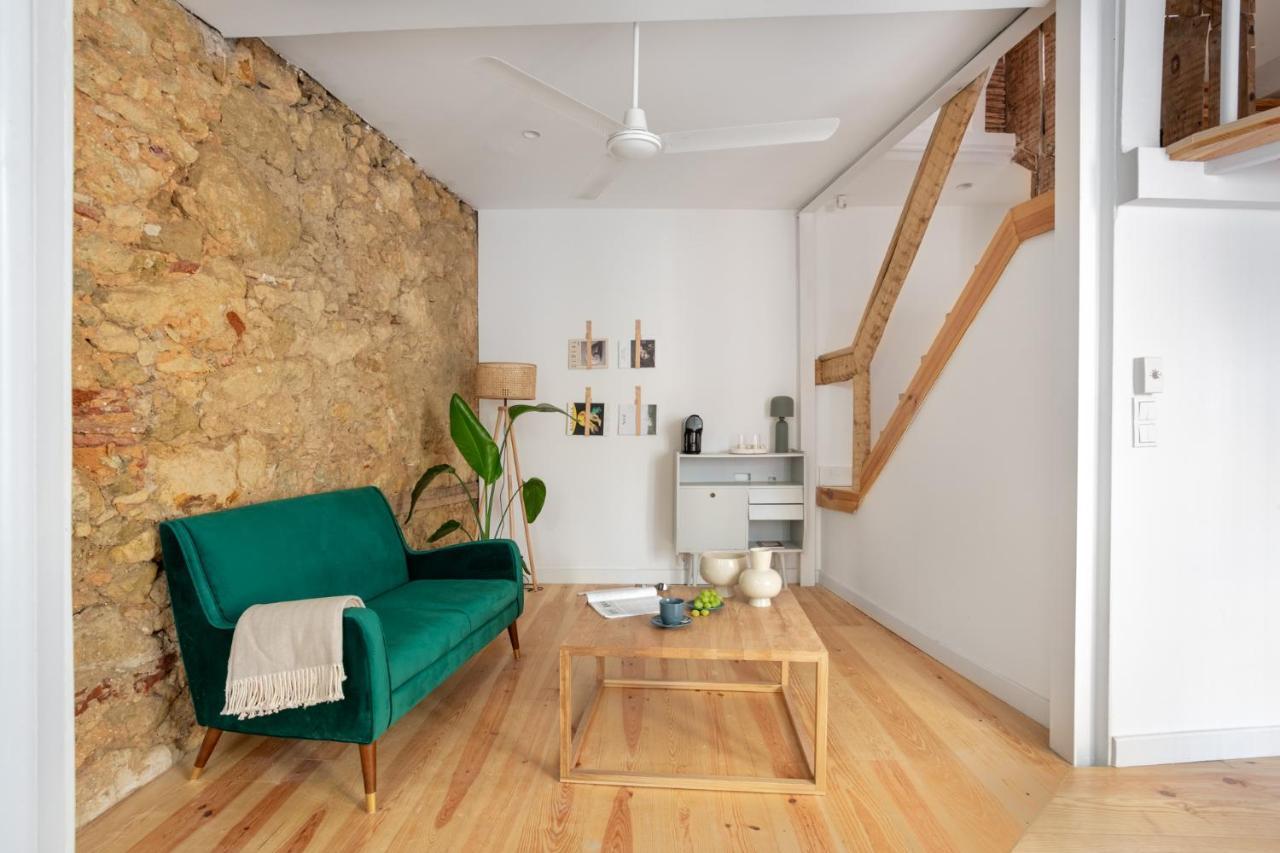 Joivy Big 6br House With Terrace In Santa Catarina Lisboa