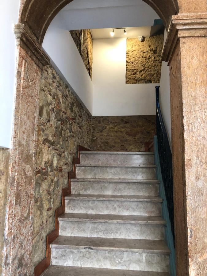 Apartamento Bright And Spacious Three Bedroom In The Heart Of