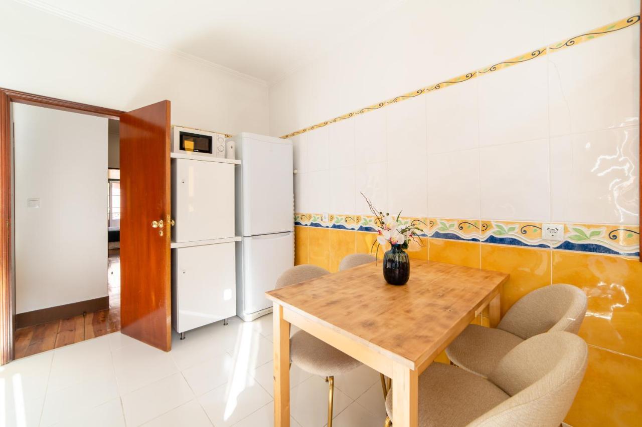 Pensión Your New In - Ac And Fast Wi-fi Lisboa
