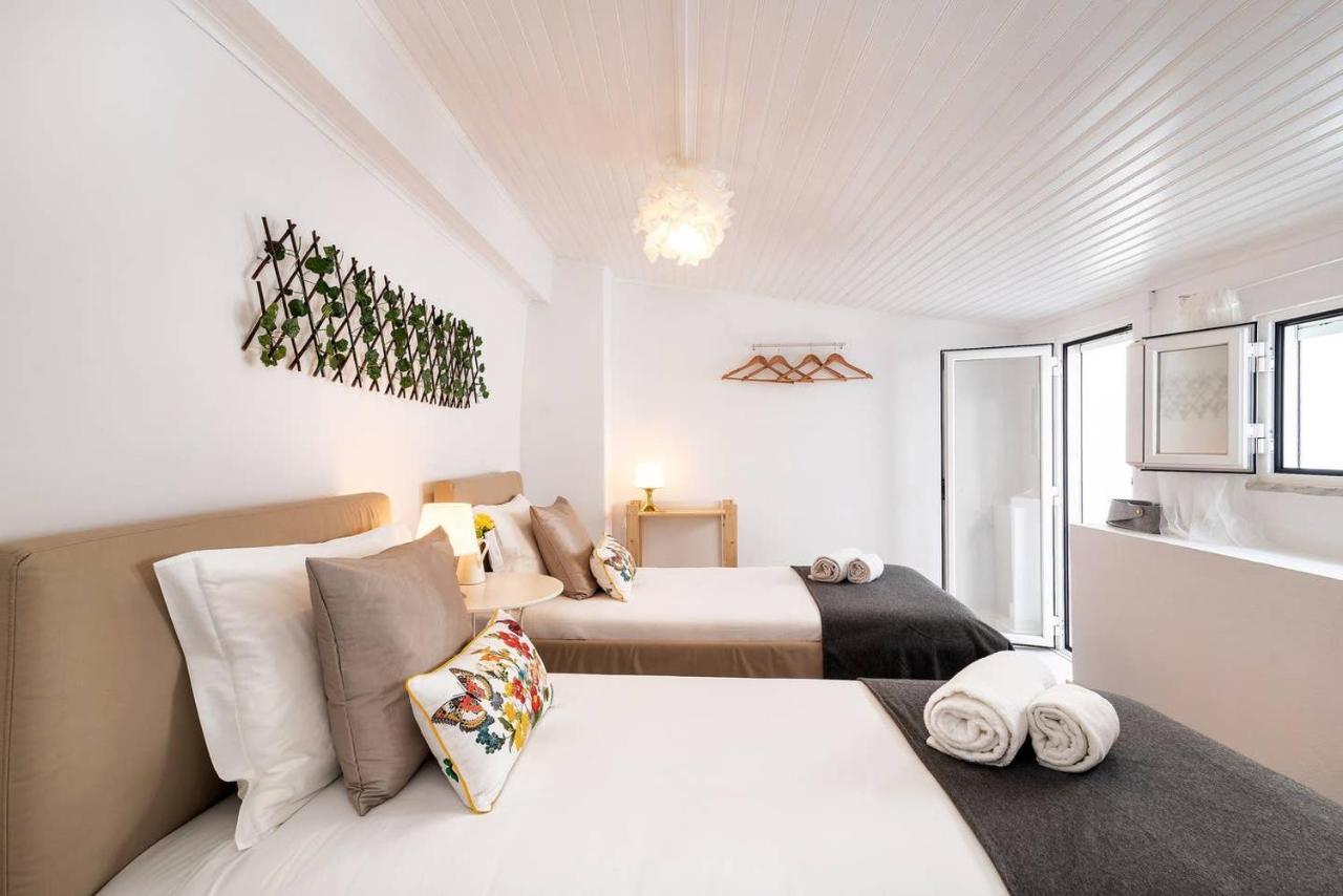 Urban & Trendy Duplex Close To Lx Factory By Trip2portugal * Lisboa