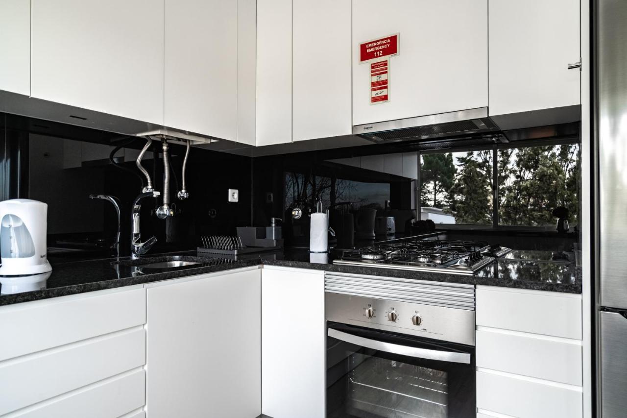 Akicity Penha Ebony Lisboa