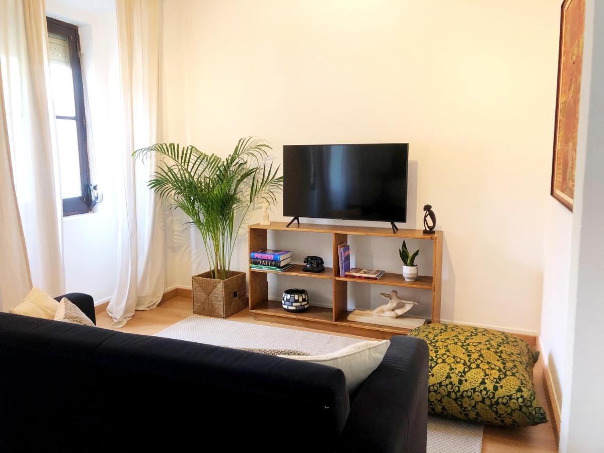 Vintage 2bedroom Apartment Lisbon