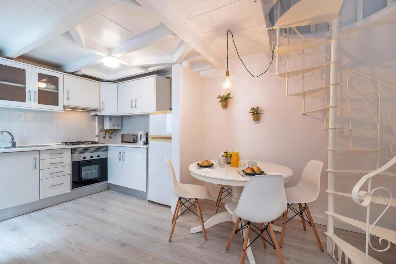 Urban & Trendy Duplex Close To Lx Factory By Trip2portugal