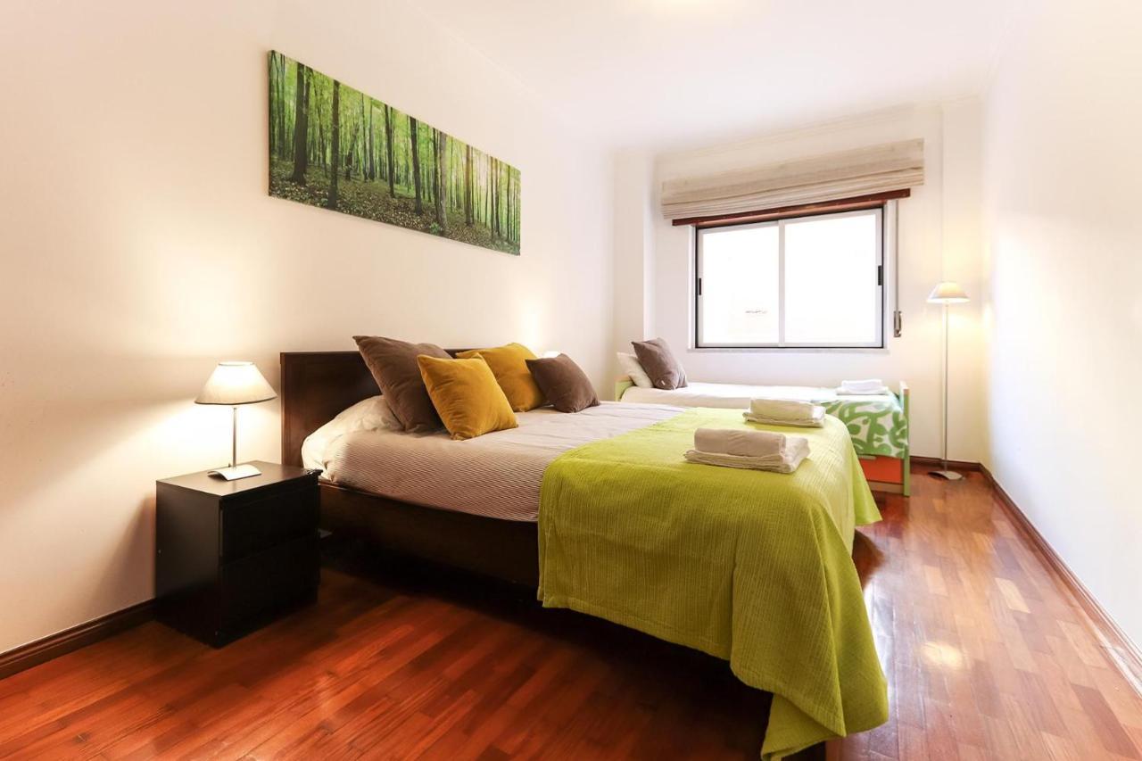 Downtown Typical By Homing Lisbon