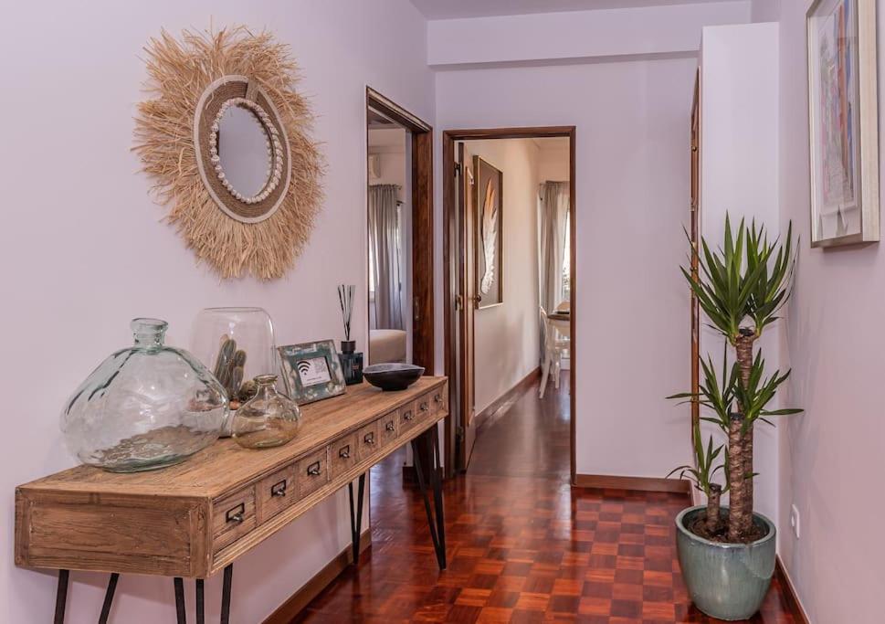 Cozy 3 Bedroom In Front Of The Subway Apartment Lisbon