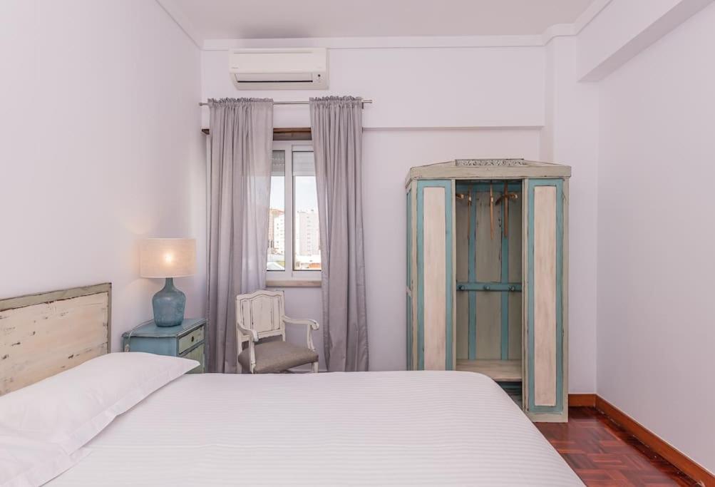 Cozy 3 Bedroom In Front Of The Subway * Lisbon
