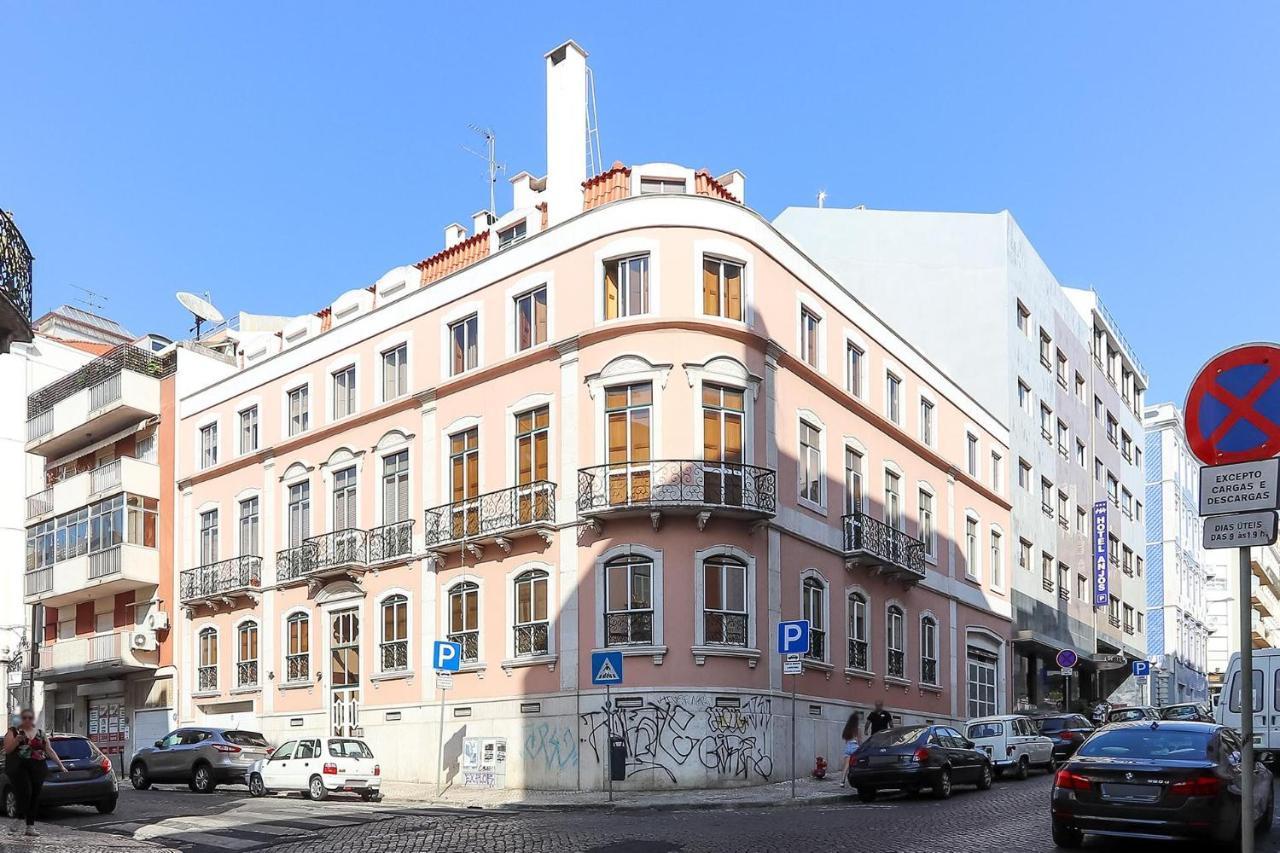 Apartment Downtown Typical By Homing *