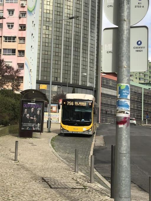 Cozy 3 Bedroom In Front Of The Subway Lisbon