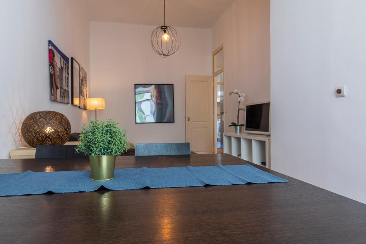 Typical 2bdr In By Lovelystay Lisboa