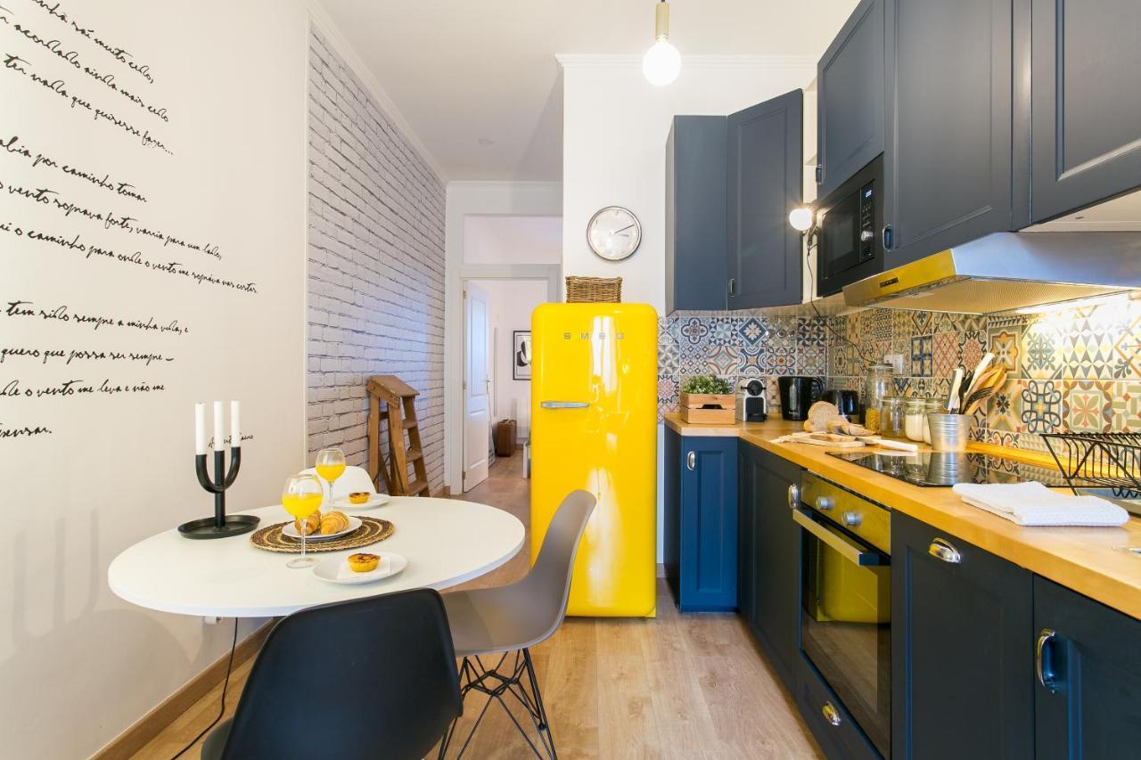 Charming With Terrace St Amaro Apartamento Lisboa