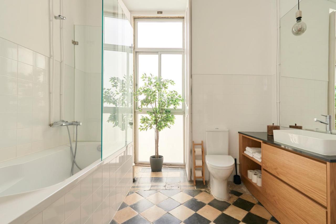 Sunny Pink Street Historical Apt, By Timecooler Apartamento