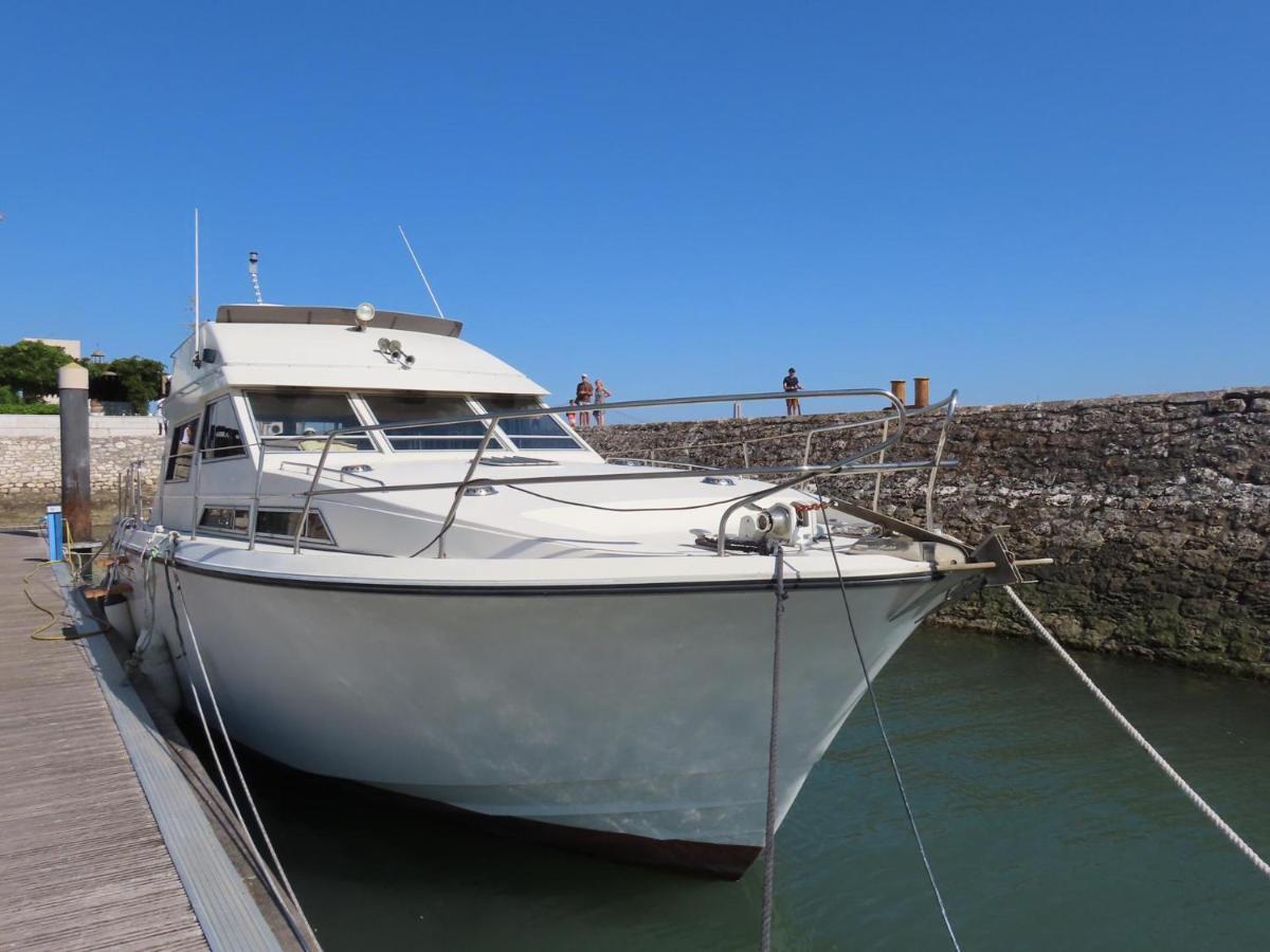 Barco Lusitano Hotel en barco *