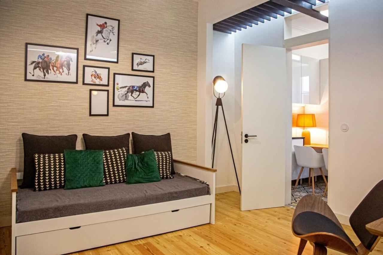 Colourful And Tasteful 2bedroom In Graca Apartment *