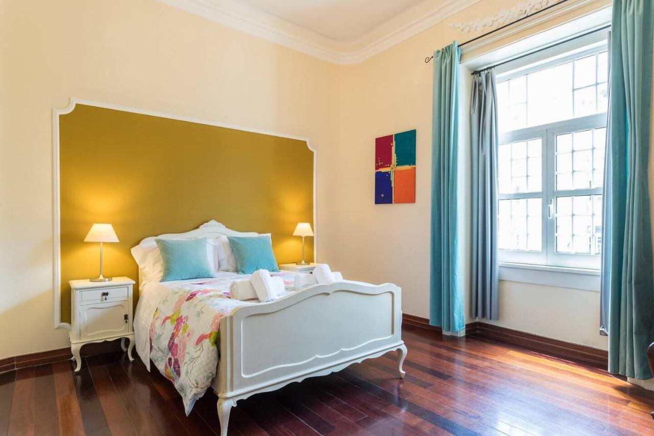 3 Bedroom, 2 Bathroom - Palma * Lisboa
