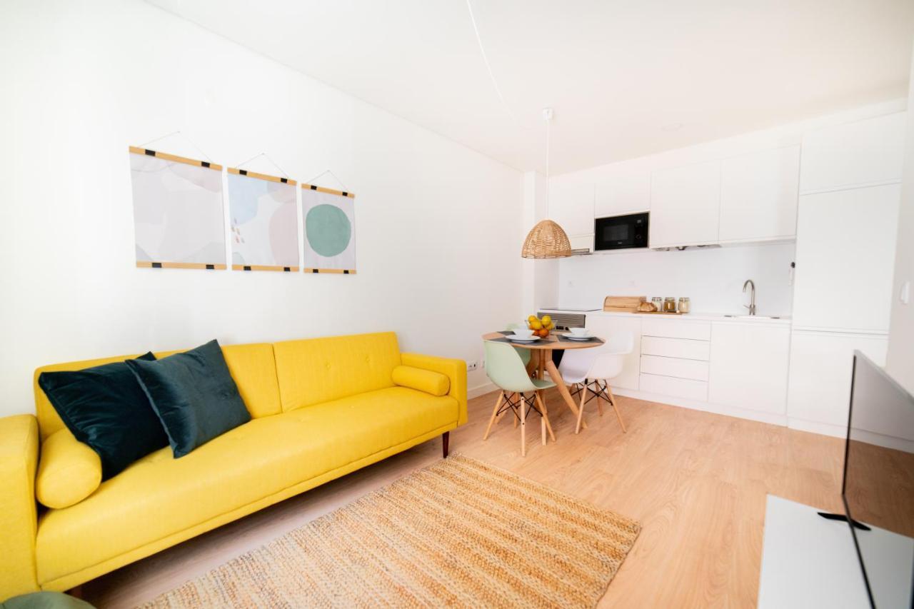 Monsanto Hill House - No. 565 1e