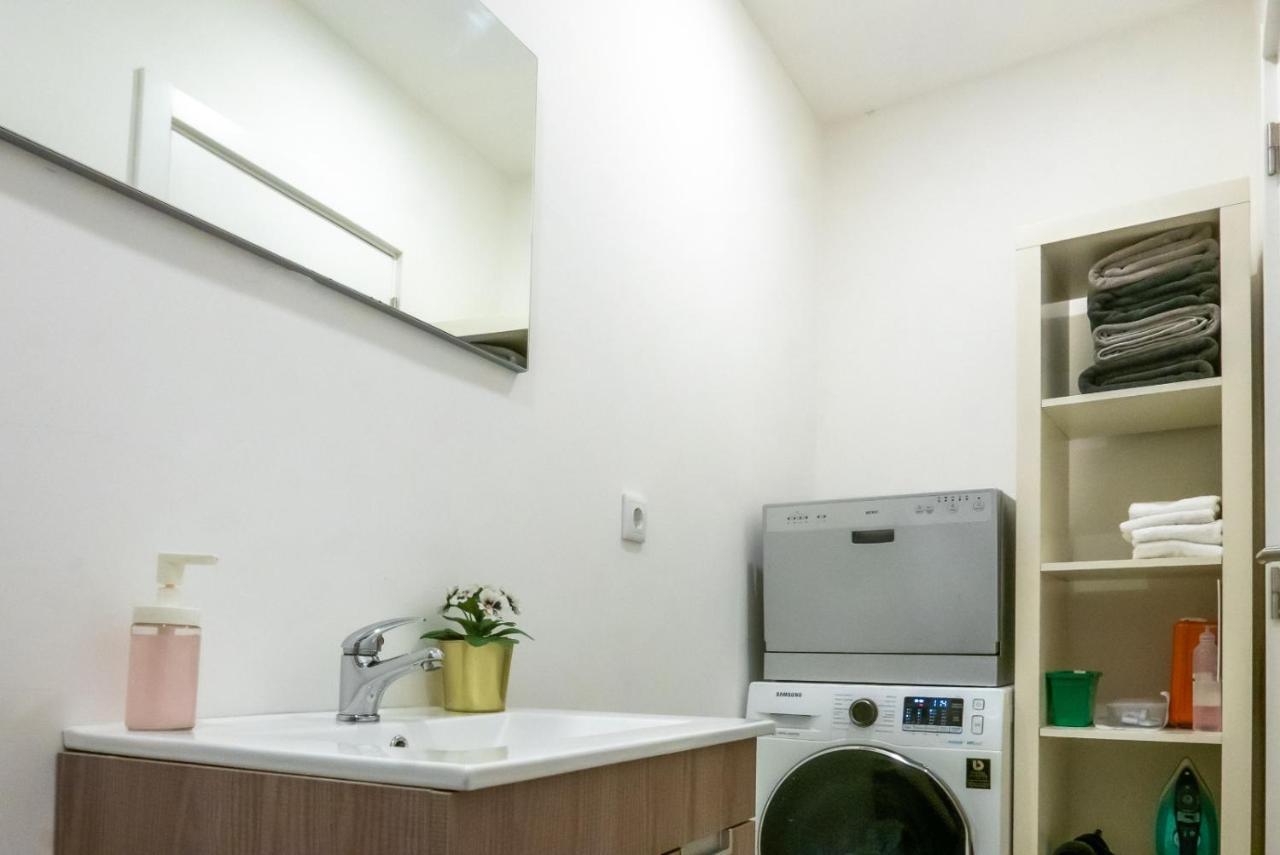 Charm House Apartment