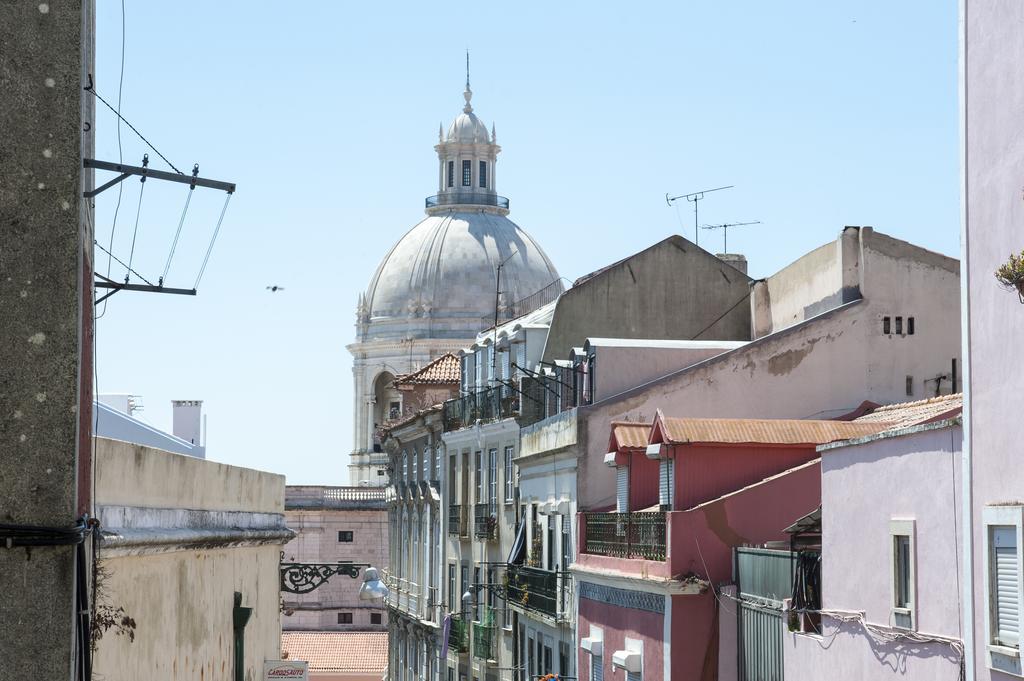 Apartment Local! Maria Typical Home, Near Flea Market Lisbon