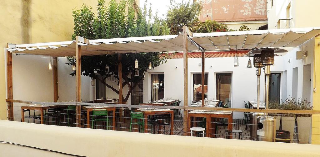 Bed and breakfast Santa Bica Eat Drink & Sleep Lisboa