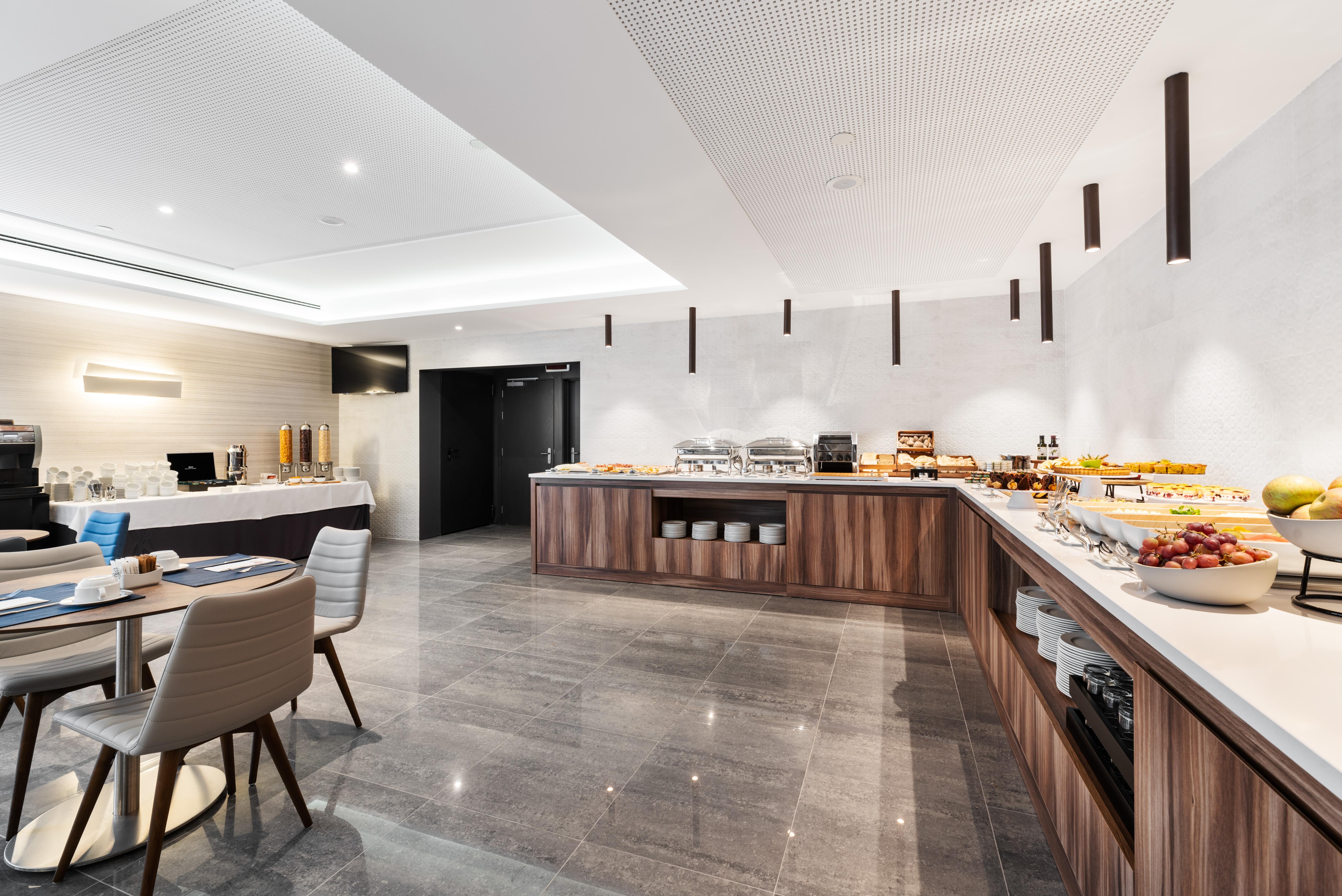 Exe Saldanha Hotel 3*