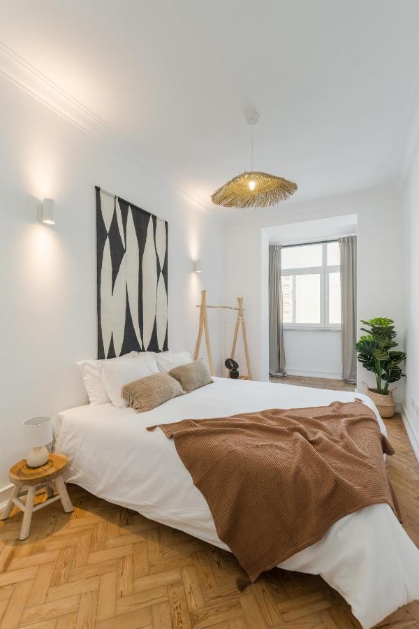 Casa Boma - Shining & Spacious With Balcony - Alvalade I Apartamento *