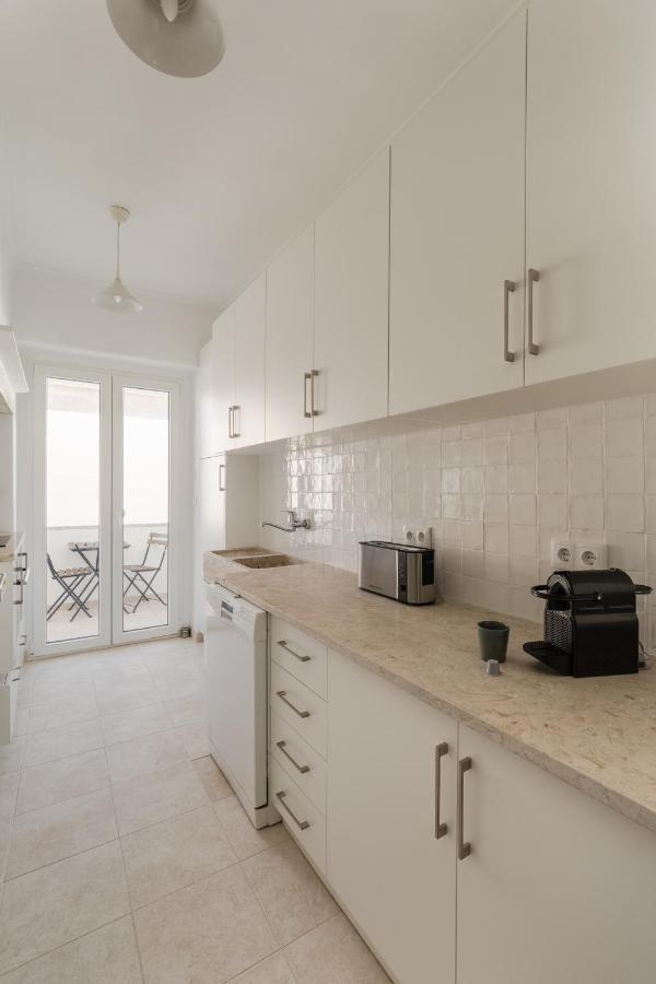 Casa Boma - Shining & Spacious With Balcony - Alvalade I Lisboa