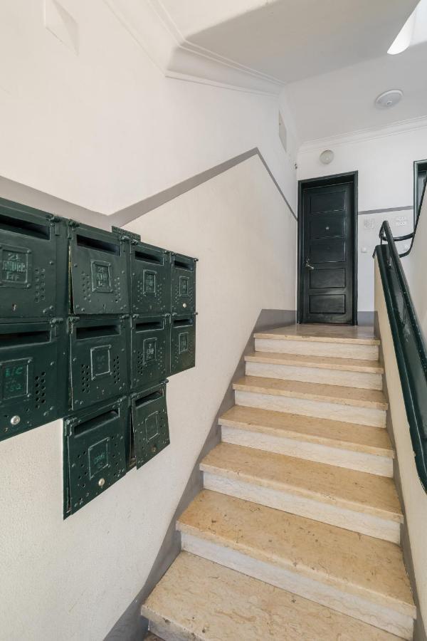 Casa Boma - Shining & Spacious With Balcony - Alvalade I *