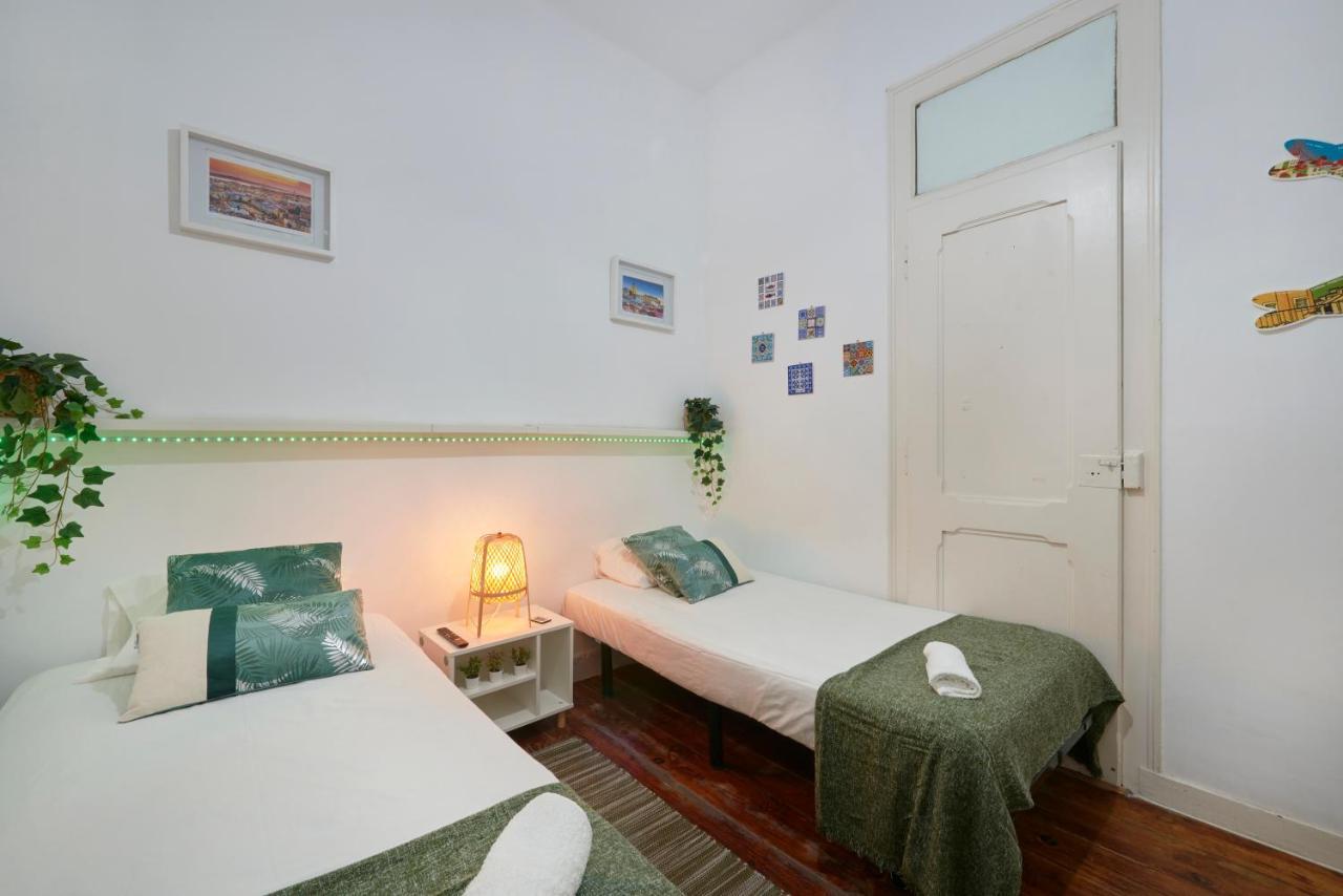 Hostal Anjos House *